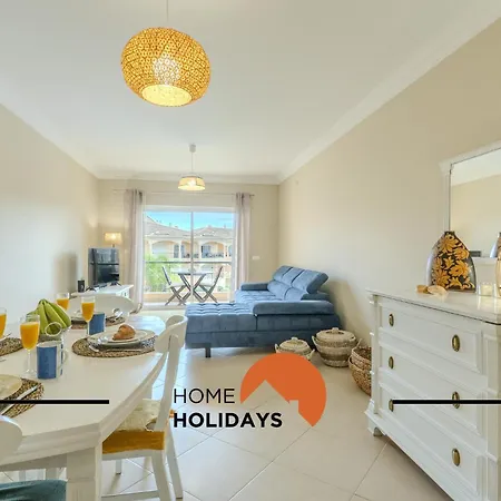 #130 Village By Holidays Apartamento *